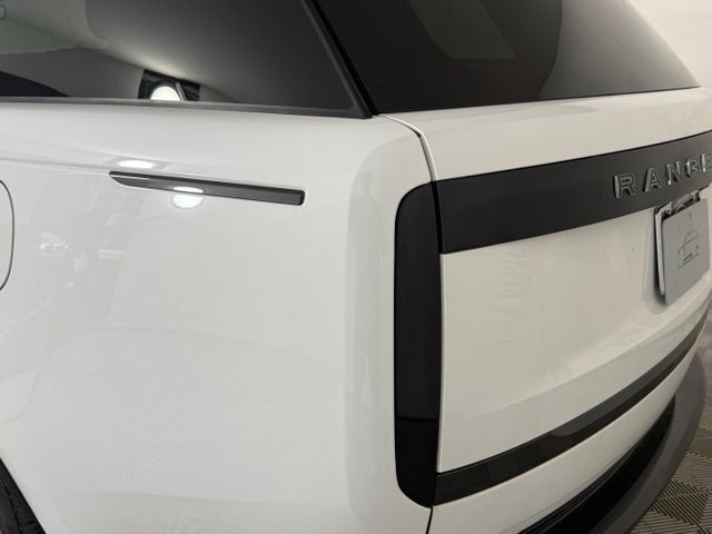 2025 Land Rover Range Rover SE - Photo 15