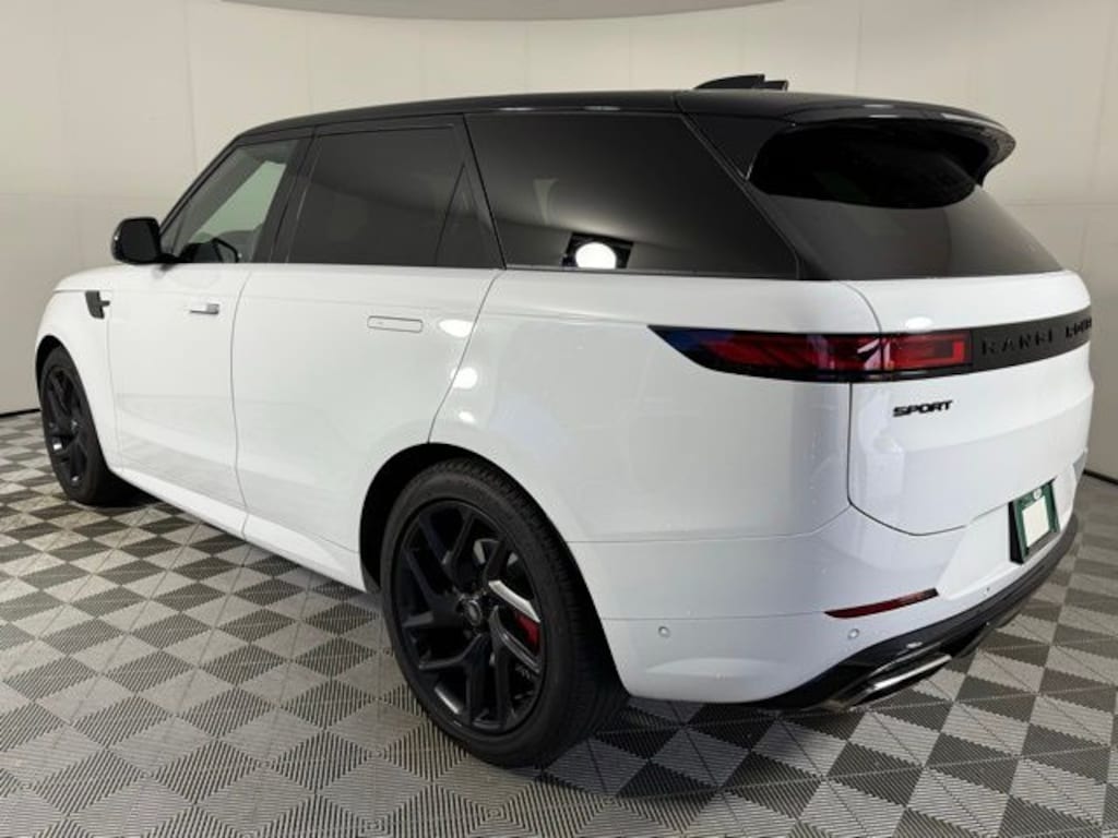 Used 2024 Land Rover Range Rover Sport Dynamic SE SUV