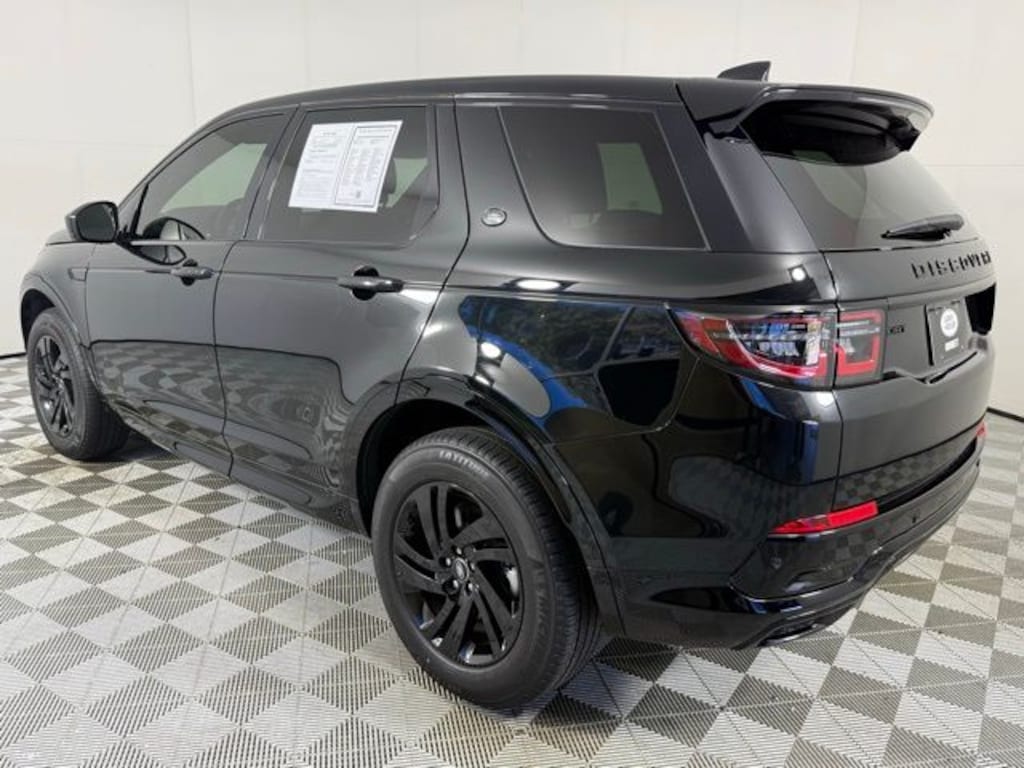 Used 2025 Land Rover Discovery Sport Dynamic SE SUV