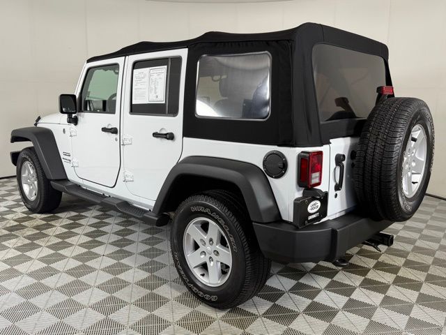 2018 Jeep Wrangler Unlimited Sport photo 4