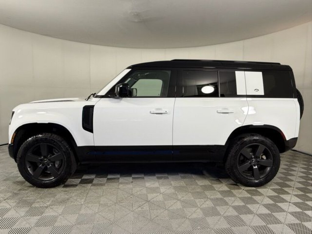 Used 2024 Land Rover Defender 110 X-Dynamic SE SUV