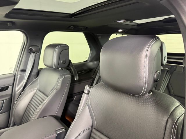 2025 Land Rover Discovery S - Photo 6