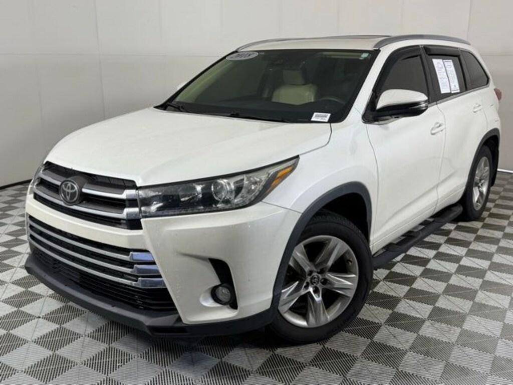 Used 2018 Toyota Highlander SUV