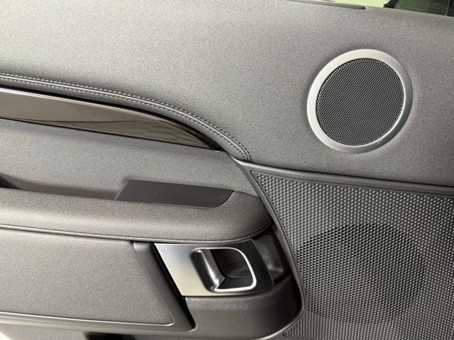 2025 Land Rover Discovery S - Photo 22