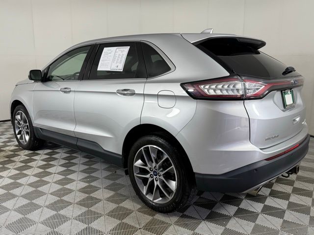 2016 Ford Edge Titanium photo 4