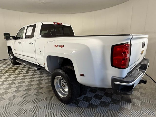 2019 Chevrolet Silverado 3500HD High Country photo 4