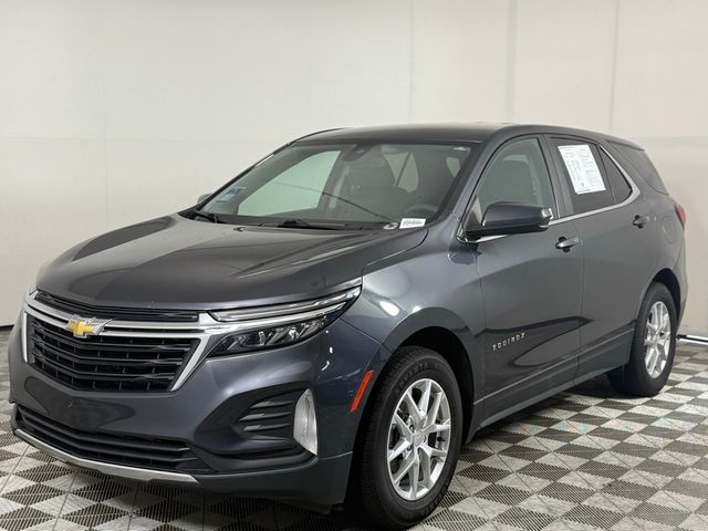 2022 Chevrolet Equinox LT photo 3