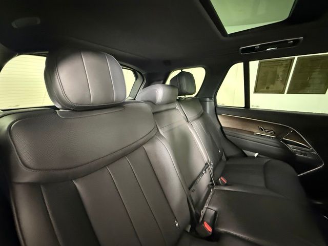 2025 Land Rover Range Rover SE - Photo 31