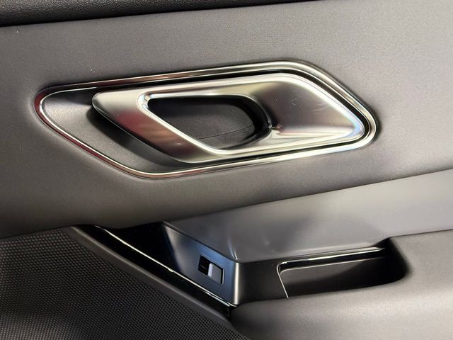 2026 Land Rover Range Rover Velar S - Photo 30