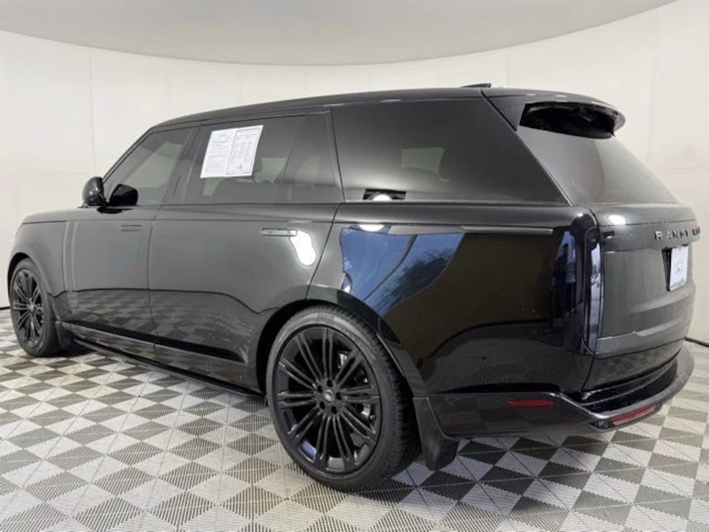 Used 2024 Land Rover Range Rover P400 SE 7 Seat SUV