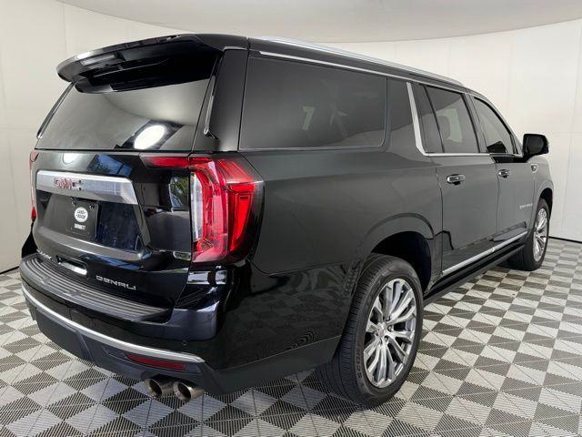 2022 Gmc Yukon XL Denali photo 2