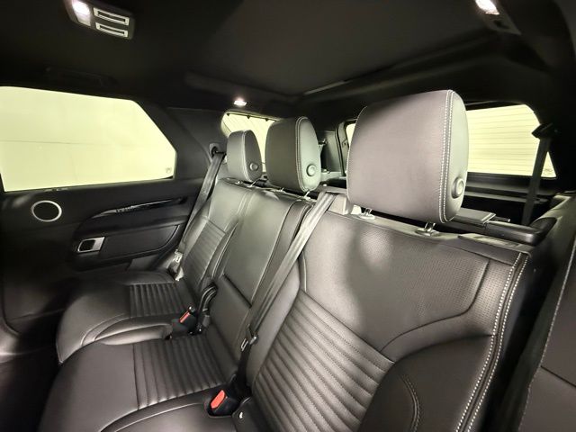 2025 Land Rover Discovery S - Photo 29
