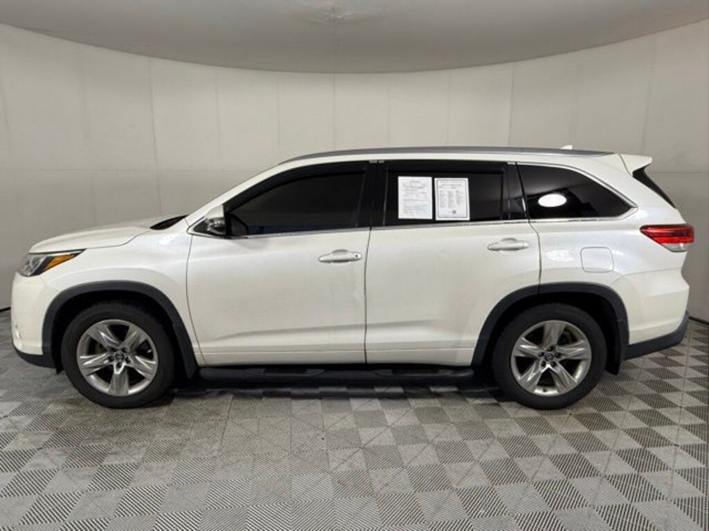 Used 2018 Toyota Highlander SUV