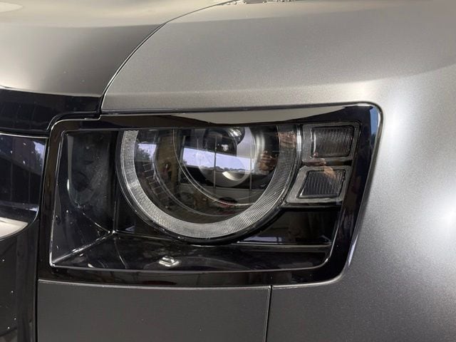 2023 Land Rover Defender V8 - Photo 12