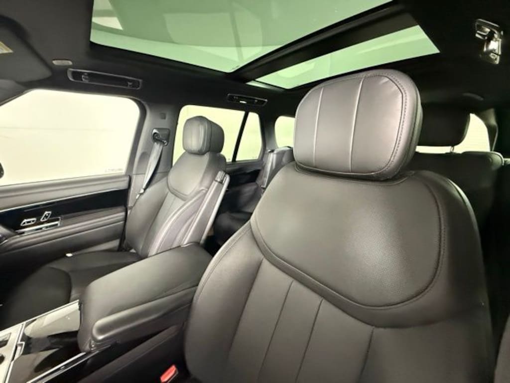 Used 2023 Land Rover Range Rover P400 SE SUV