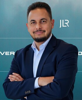 Staff member Robert Vallejo from ID_de84db3eed2d