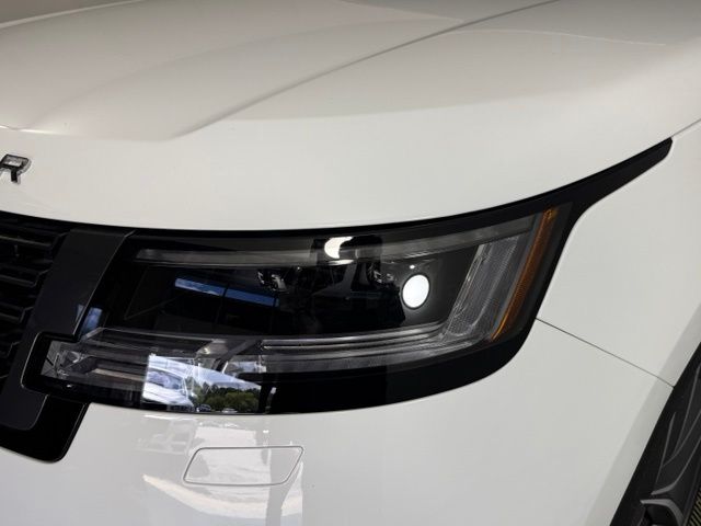 2025 Land Rover Range Rover SE - Photo 16