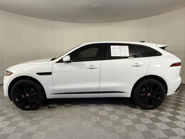 2023 Jaguar F-PACE P400 R-Dynamic S photo 3