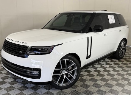 2025 Land Rover Range Rover P550e SE SUV