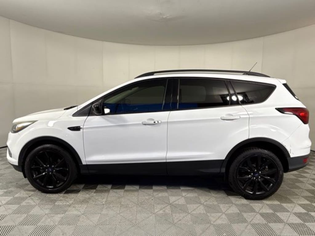 Used 2019 Ford Escape SE SUV