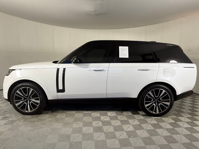2024 Land Rover Range Rover Autobiography photo 3