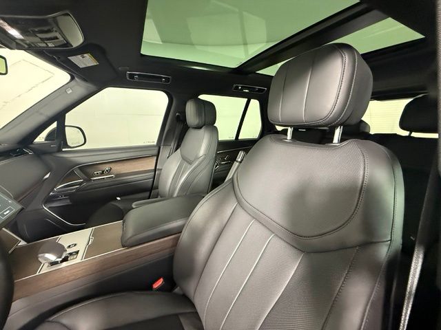 2025 Land Rover Range Rover SE - Photo 13