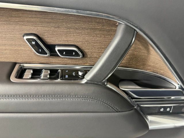 2025 Land Rover Range Rover SE - Photo 14