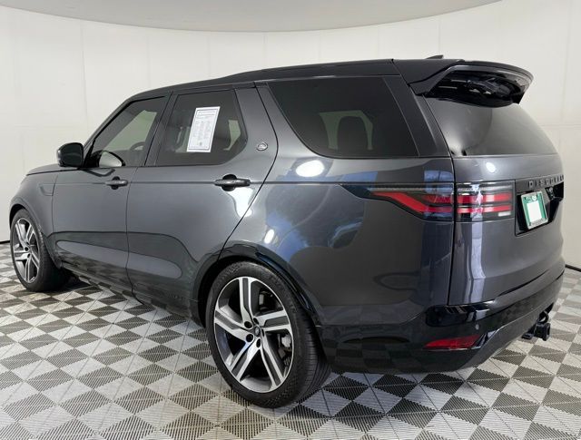 2022 Land Rover Discovery HSE R-Dynamic photo 3