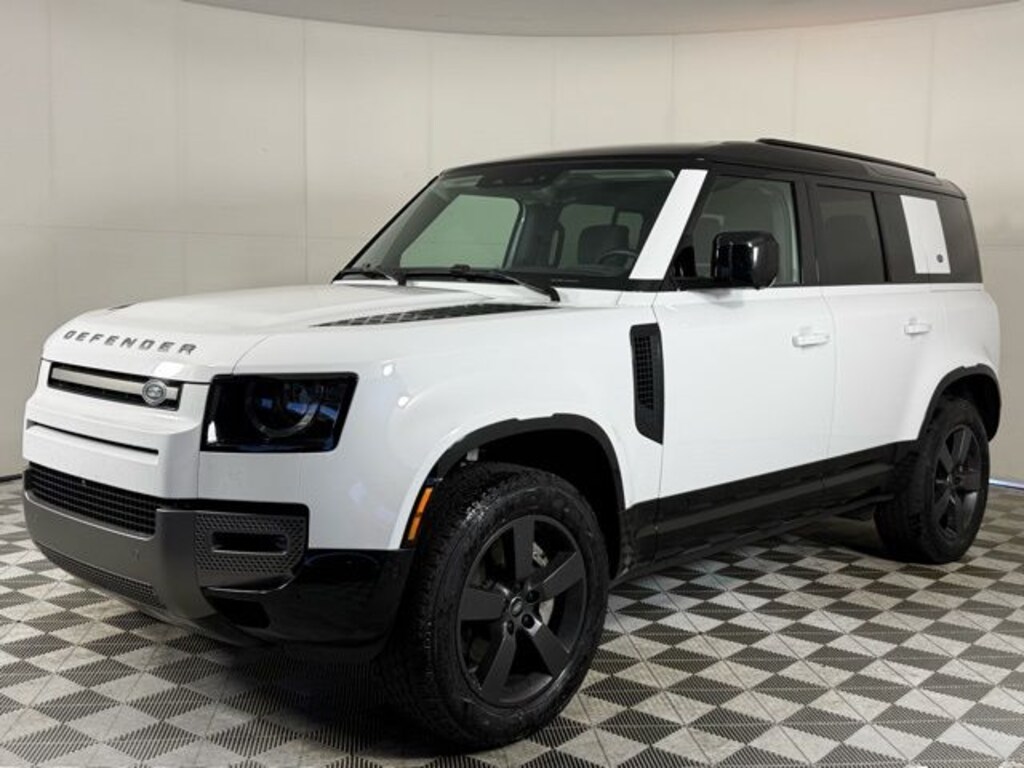 Used 2024 Land Rover Defender 110 X-Dynamic SE SUV