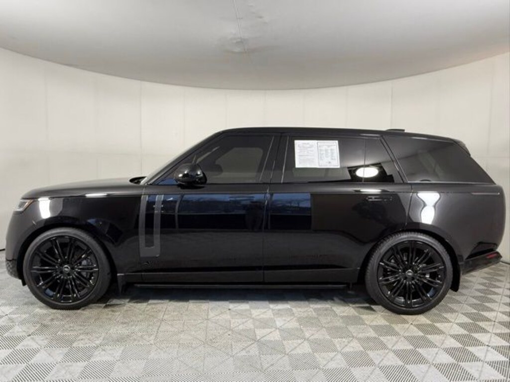 Used 2024 Land Rover Range Rover P400 SE 7 Seat SUV