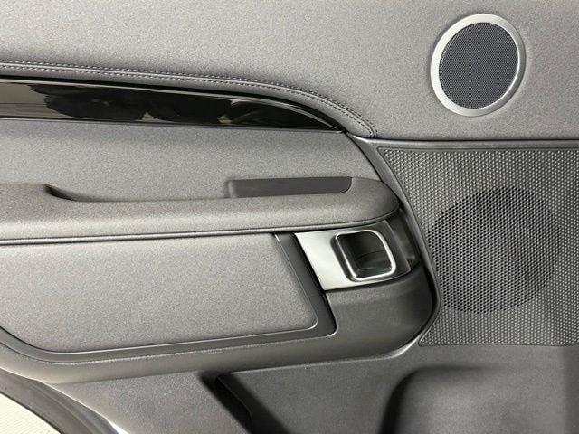 2025 Land Rover Discovery S - Photo 21