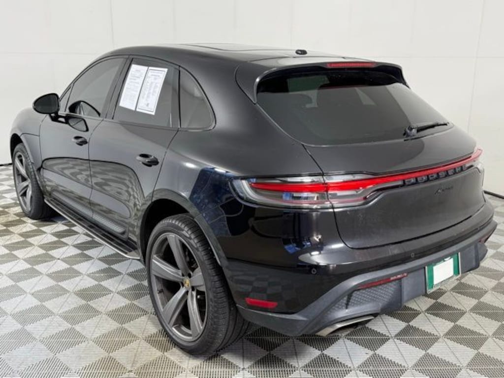 Used 2022 Porsche Macan SUV