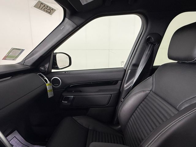 2025 Land Rover Discovery S - Photo 20