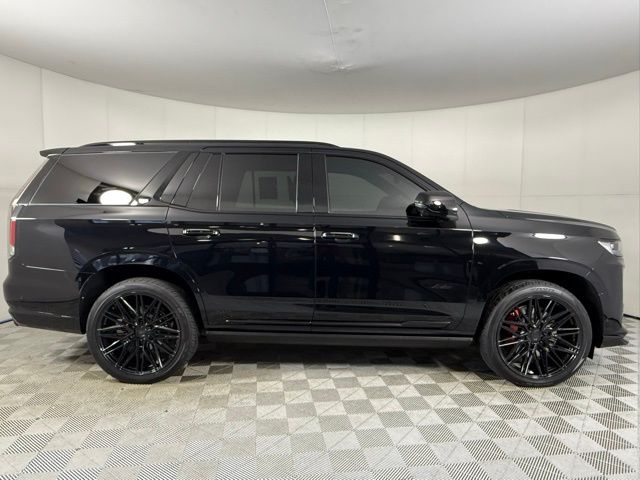 2024 Cadillac Escalade V-Series photo 3