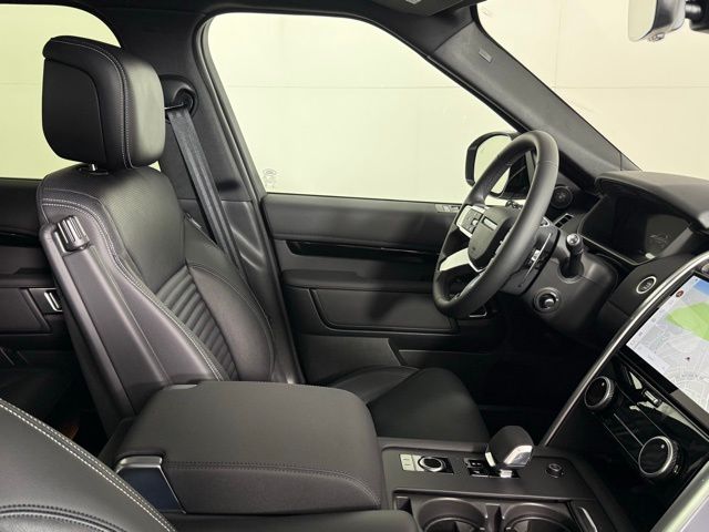 2025 Land Rover Discovery S - Photo 30