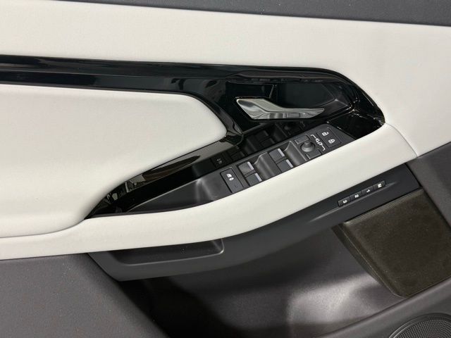 2026 Land Rover Range Rover Evoque S - Photo 12