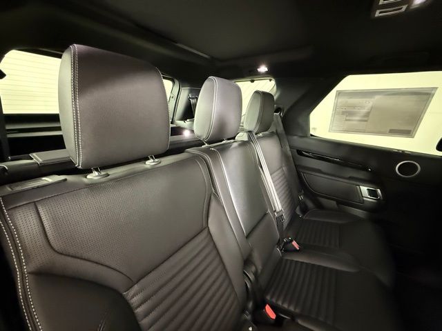 2025 Land Rover Discovery S - Photo 26