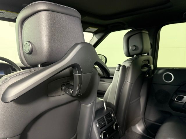 2025 Land Rover Discovery S - Photo 21