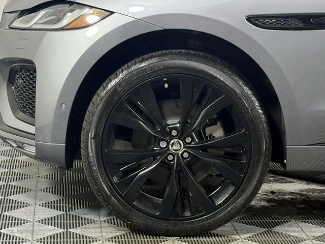 2026 Jaguar F-Pace R-Dynamic S - Photo 13