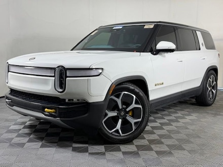 2024 Rivian R1S Adventure SUV Glacier White