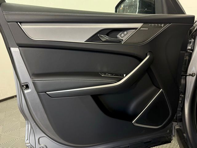 2026 Jaguar F-Pace R-Dynamic S - Photo 26