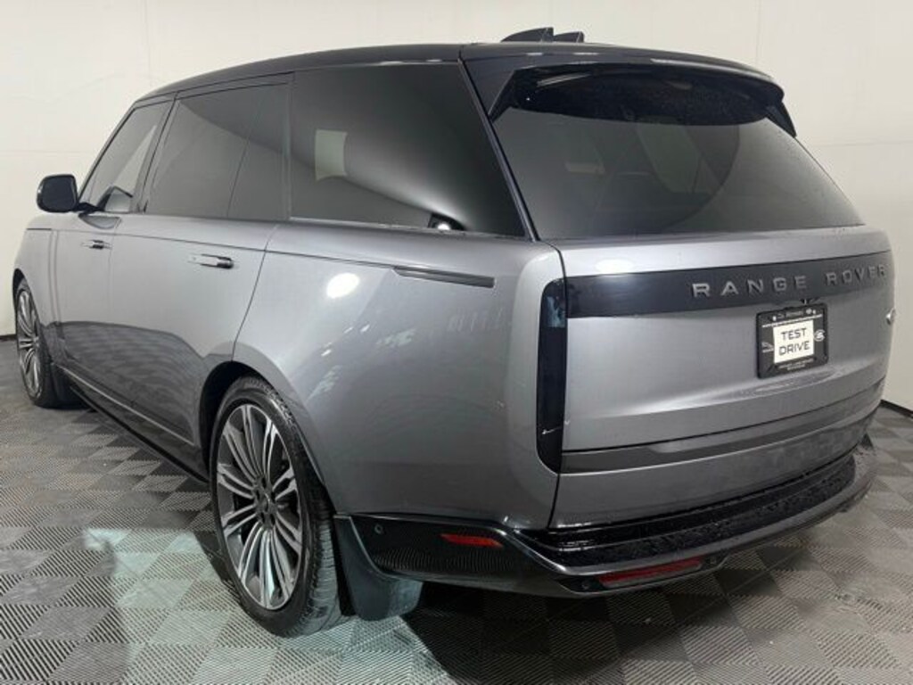 Used 2023 Land Rover Range Rover SE SUV
