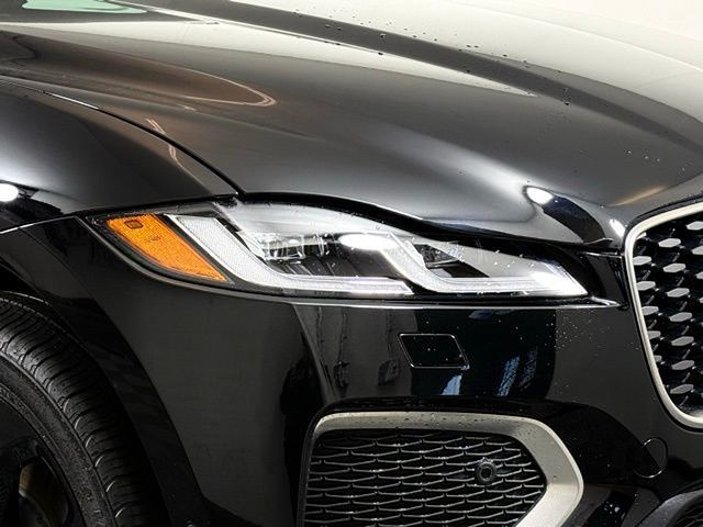 2026 Jaguar F-Pace R-Dynamic S - Photo 14