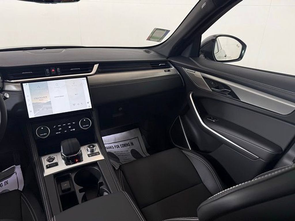 2026 Jaguar F-Pace R-Dynamic S - Photo 25