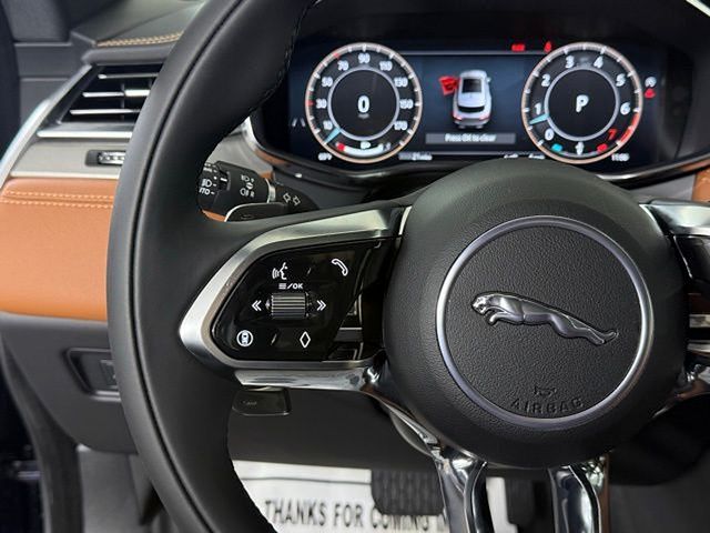 2026 Jaguar F-Pace R-Dynamic S - Photo 39
