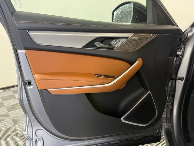 2026 Jaguar F-Pace R-Dynamic S - Photo 27