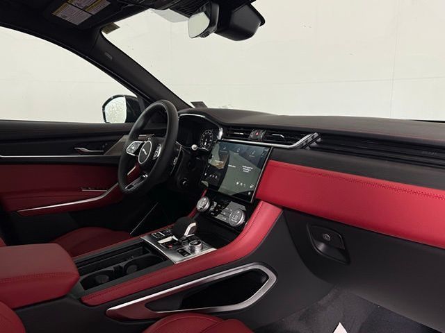 2026 Jaguar F-Pace R-Dynamic S - Photo 19