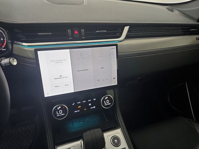 2026 Jaguar F-Pace R-Dynamic S - Photo 13