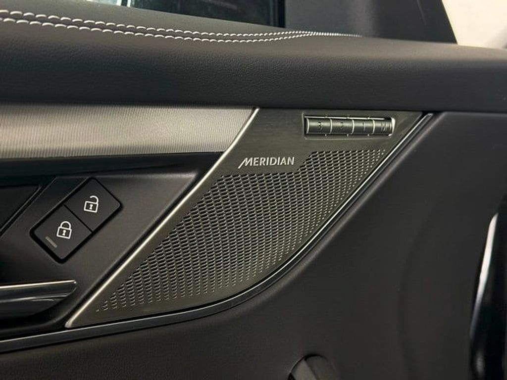 2026 Jaguar F-Pace R-Dynamic S - Photo 28