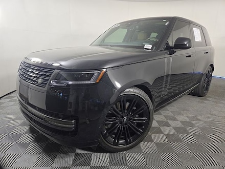 2025 Land Rover Range Rover SE SUV